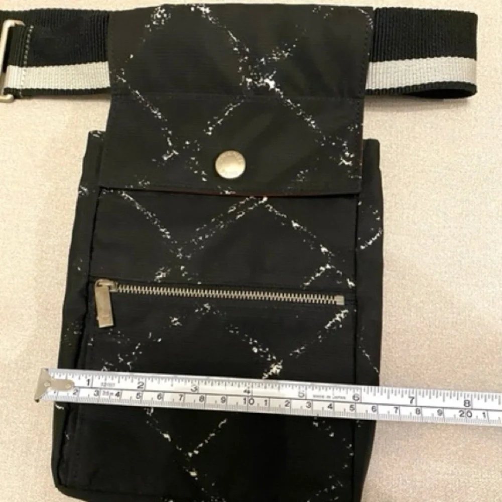 CHANEL Travel Bag - Picture 12 of 16